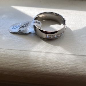 Men’s band ring!!!